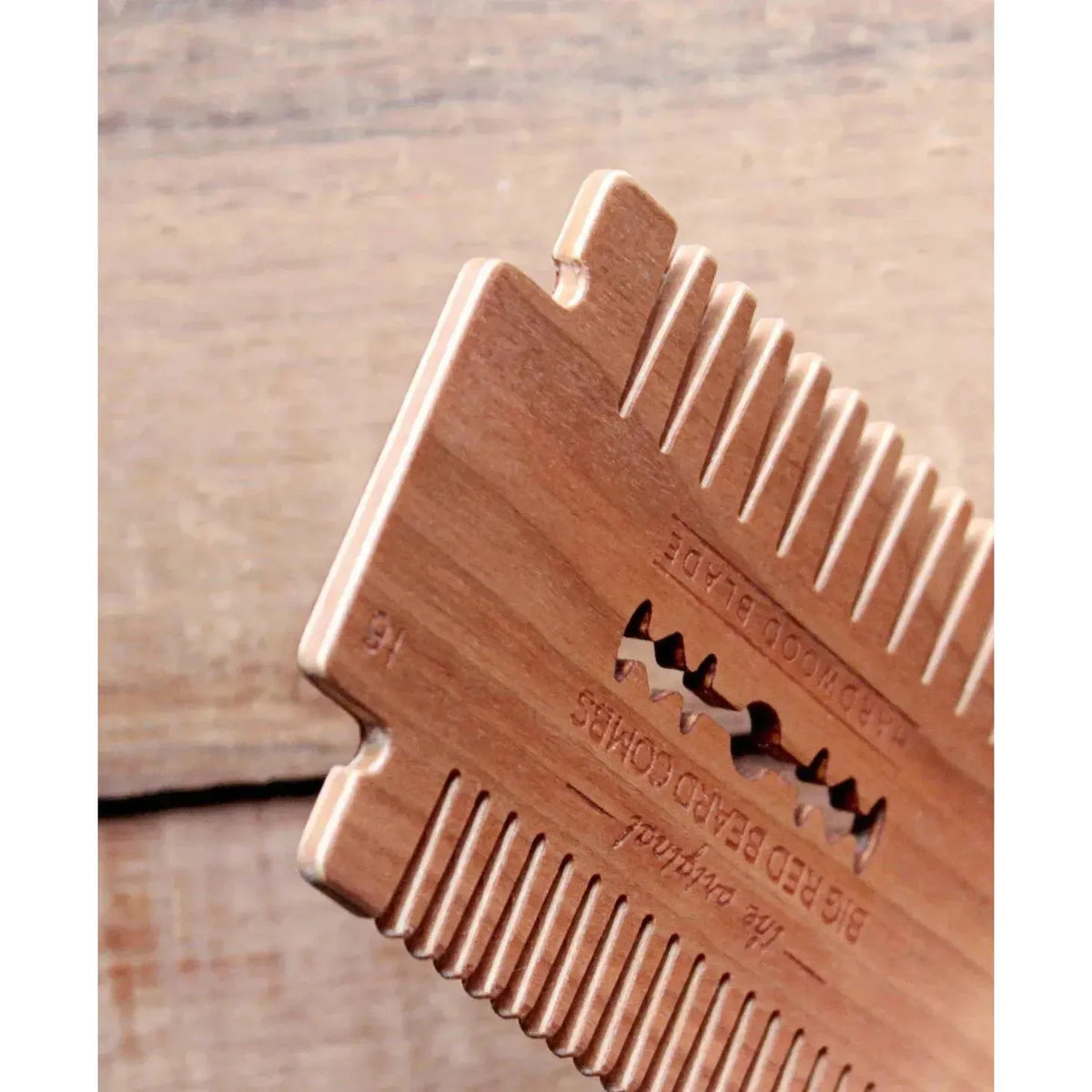 Big Red Beard Comb No. 16 Hardwood Blade