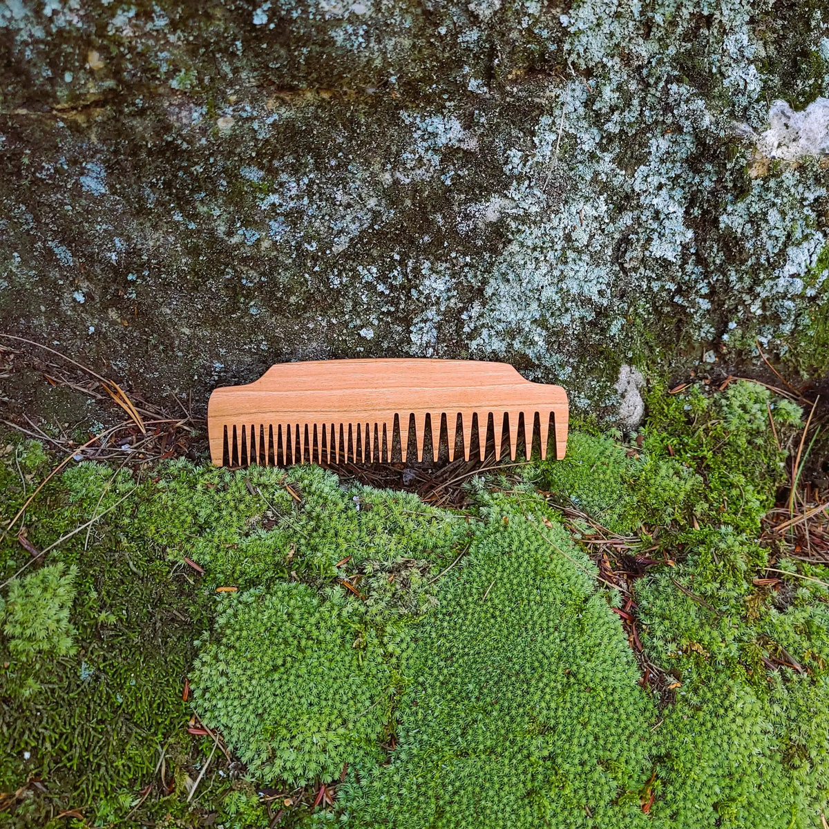 Big Red Beard Combs - No. 53 - Free Engraving