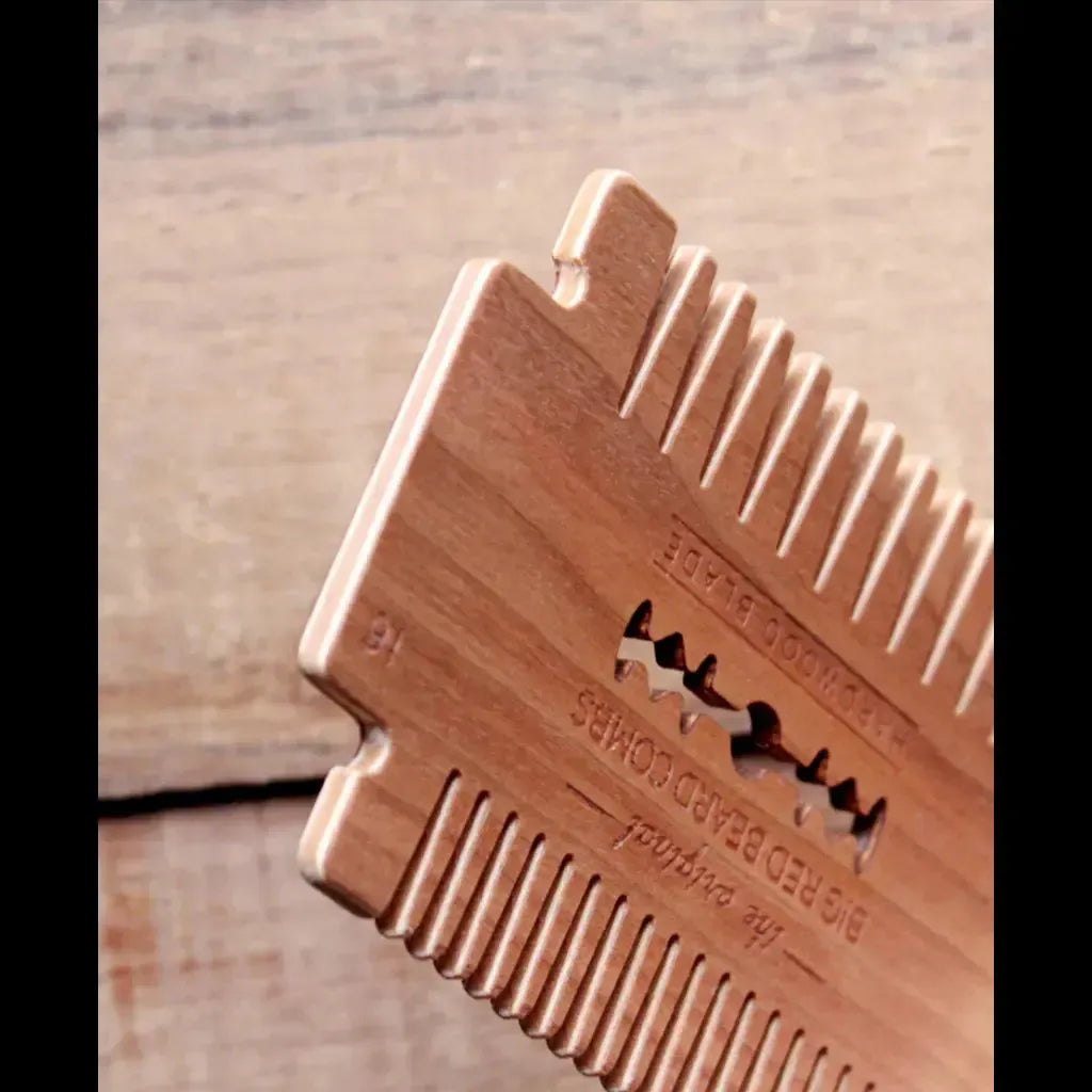 Big Red Beard Comb No. 16 Hardwood Blade