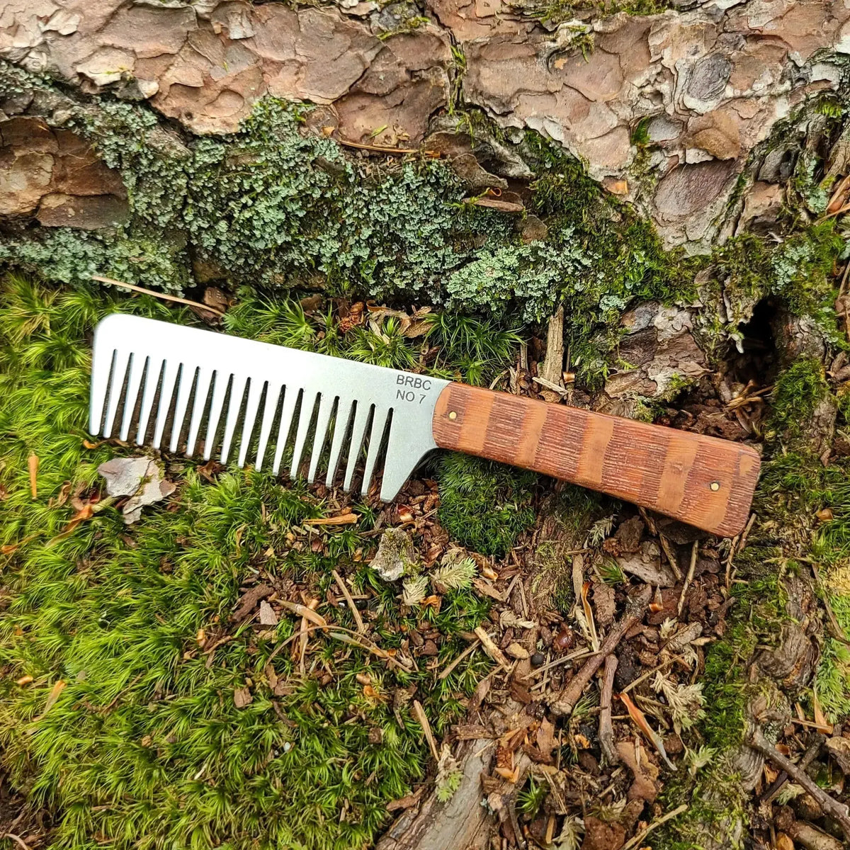 No. 7 stainless steel beard comb with a natural leopardwood handle